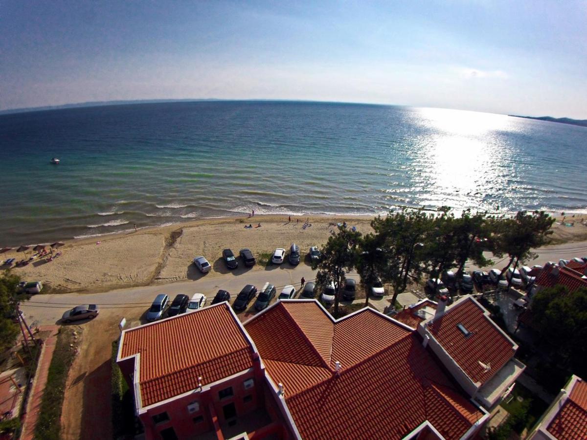 Studio Nikiti Beach ภายนอก รูปภาพ