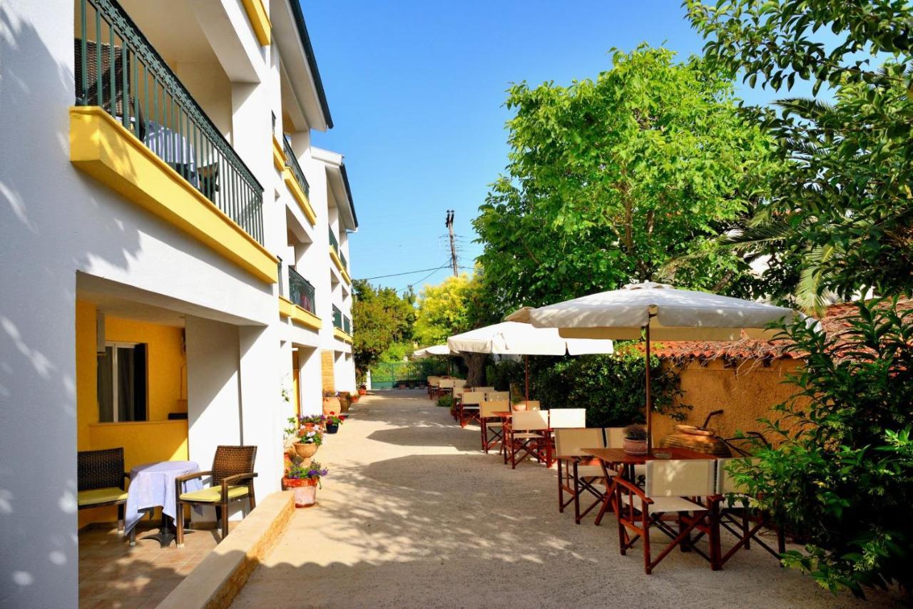 Studio Nikiti Beach ภายนอก รูปภาพ