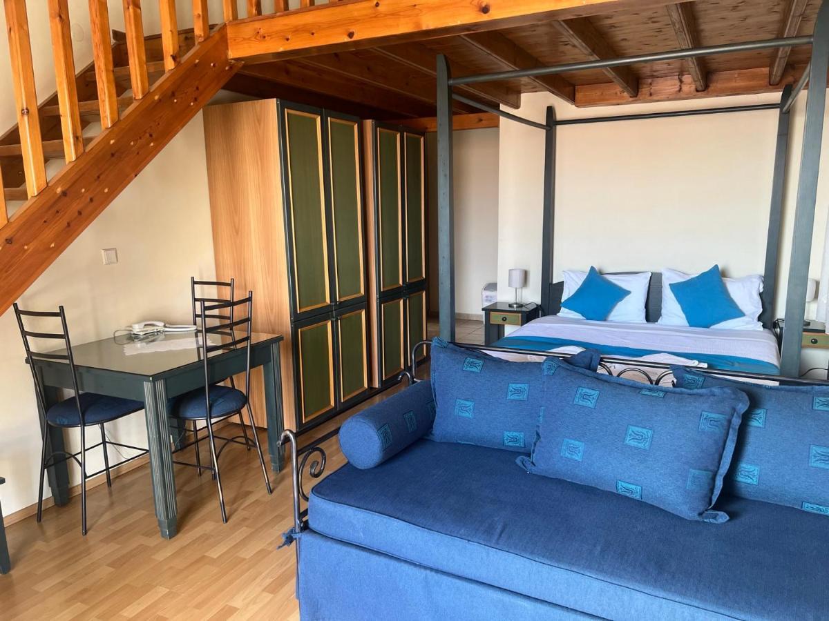 Studio Nikiti Beach ภายนอก รูปภาพ