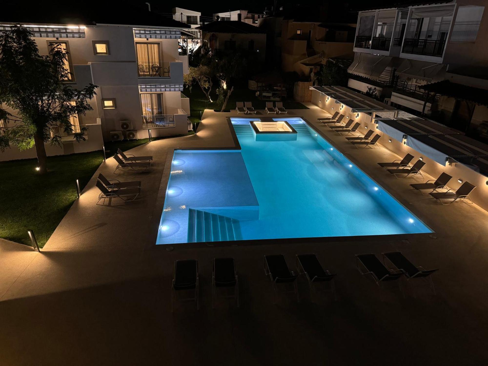 Studio Nikiti Beach ภายนอก รูปภาพ