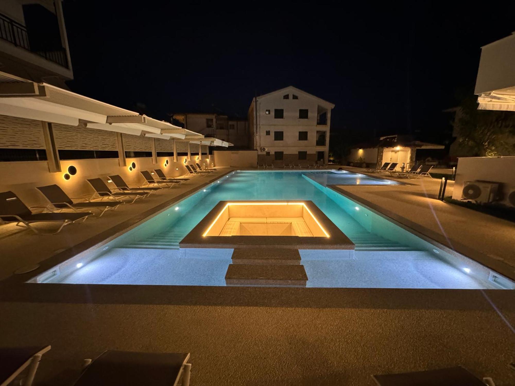 Studio Nikiti Beach ภายนอก รูปภาพ