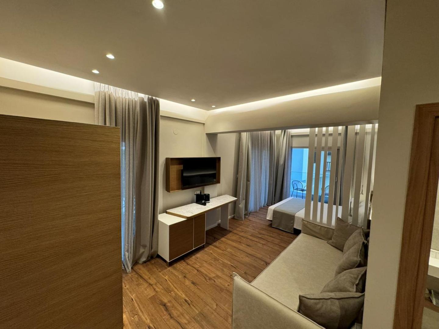 Studio Nikiti Beach ภายนอก รูปภาพ