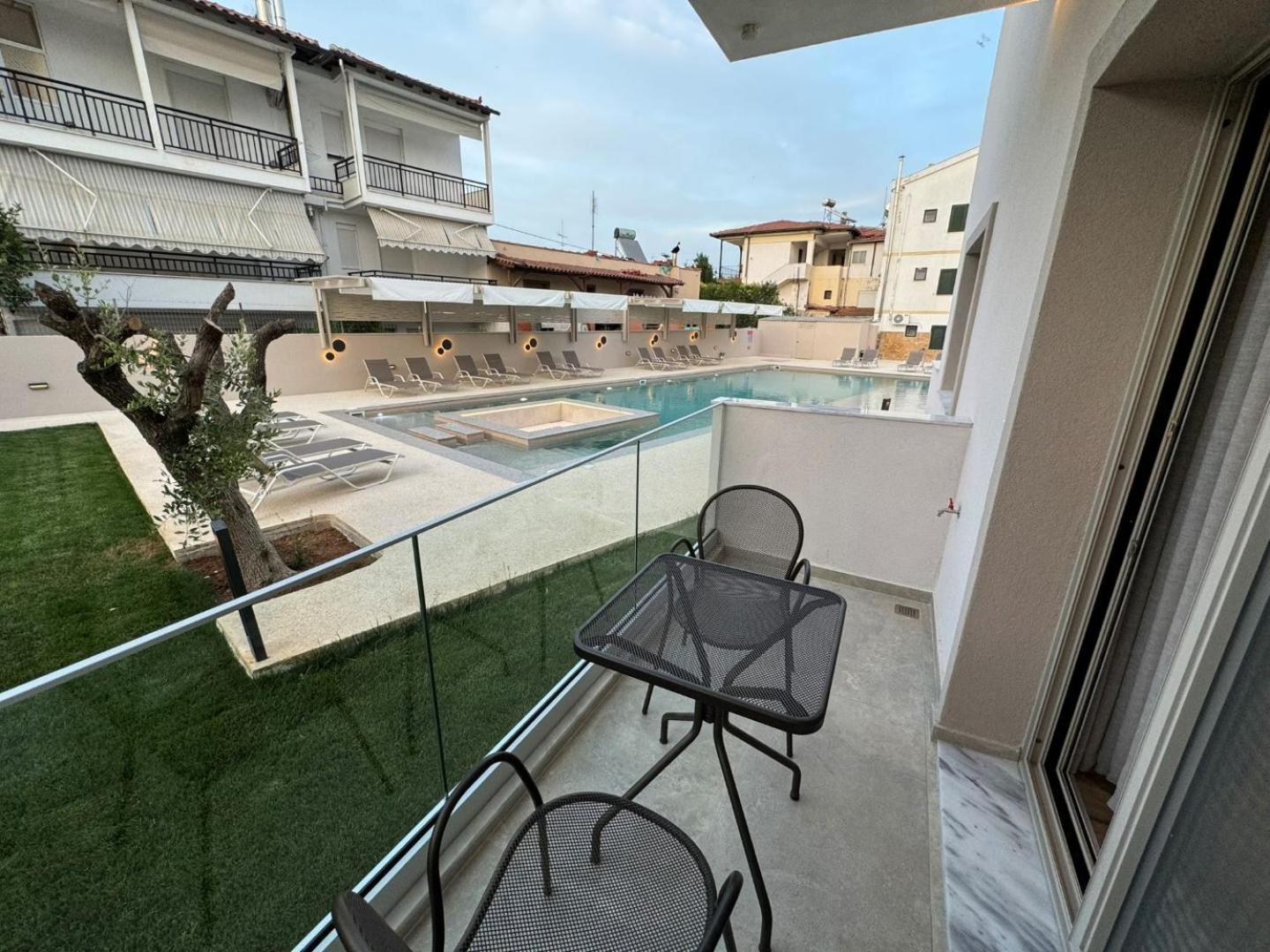 Studio Nikiti Beach ภายนอก รูปภาพ